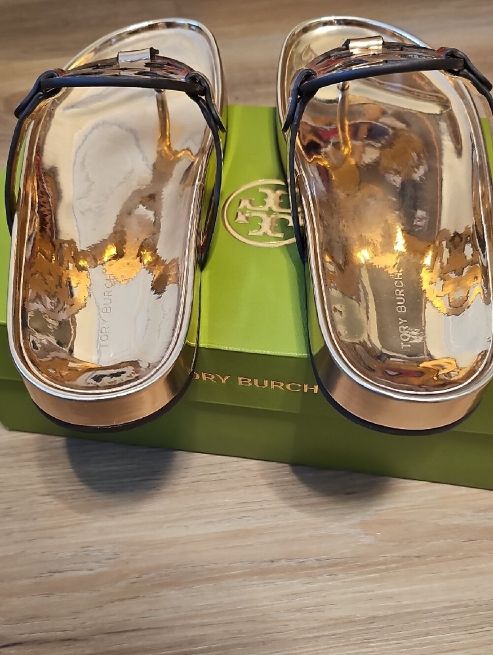 Tory Burch Metallic Rose Gold Logo Thong Sandals - Picture 2 of 6